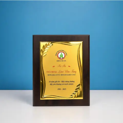 Bảng vinh danh nhôm